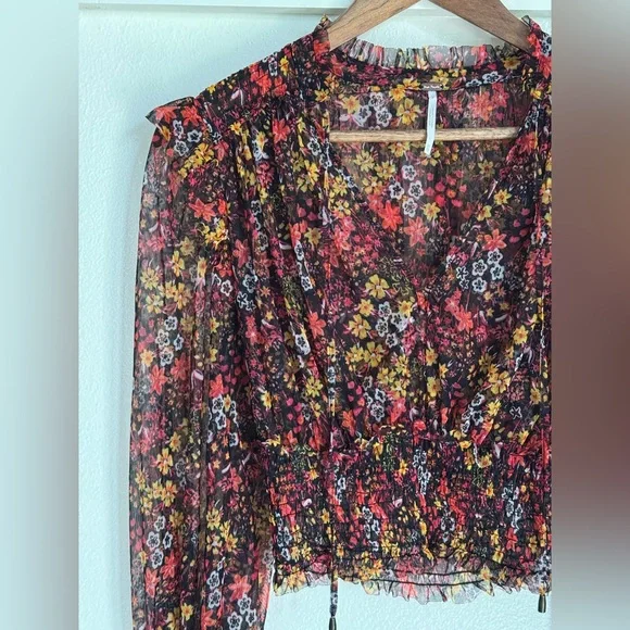 Free People XS Twyla Smocked Sheer Ruffle Long Sleeve Floral V-Neck Top Blouse - Picture 3 of 11